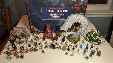 Wizkids' Van Richten's Guide to Ravenloft D&D Miniatures Review ...