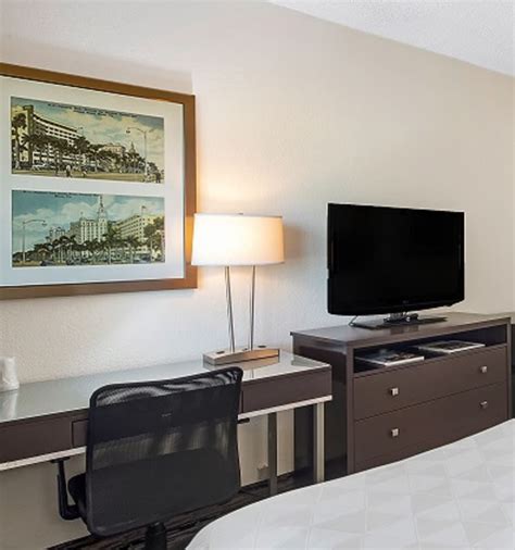 Holiday Inn Port of Miami - Downtown, an IHG Hotel Miami, Florida, US ...