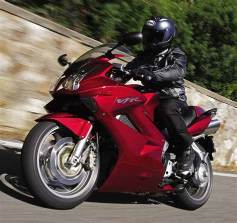 HONDA VFR800 VTEC (2001-2012) Review | Specs & Prices | MCN