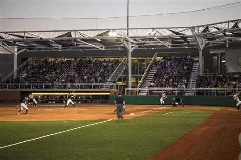 Slideshow: Softball Stadium grand opening - GCU Today