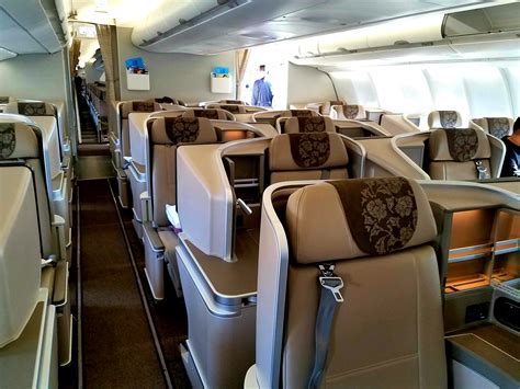 Sleek New China Eastern A330-300 Business Class Seat – Photo Report – Salsaworldtraveler'sblog