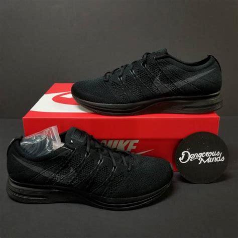 Nike Flyknit Trainer "Triple Black" | Kixify Marketplace