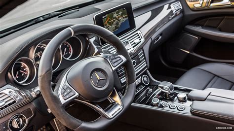 2015 Mercedes-Benz CLS 63 AMG Shooting Brake - Interior | Caricos