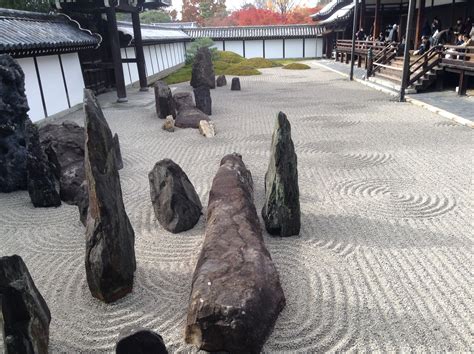 Zen stone and sand garden, Kyoto, Japan | Japanese garden, Zen garden, Garden