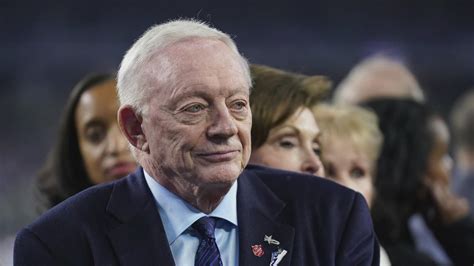 Dallas Cowboys owner Jerry Jones must take paternity test, judge says ...