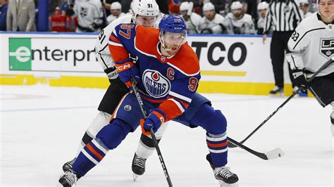 Did Oilers’ Reporter Reveal a Potential Connor McDavid Injury? | Yardbarker