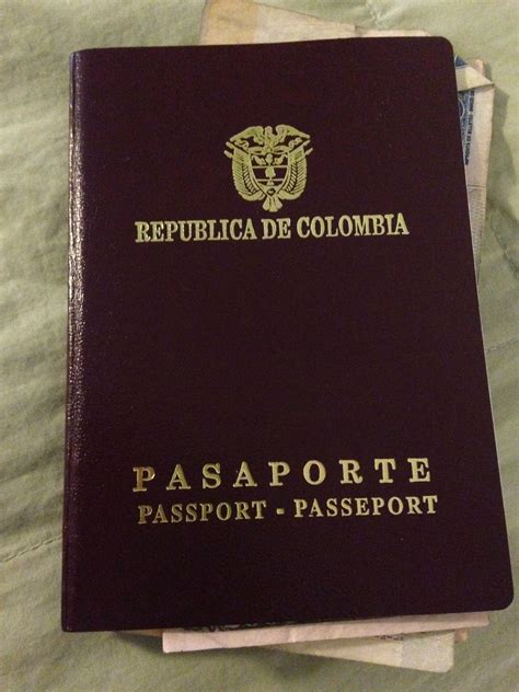 Colombian Passport | Scrolller