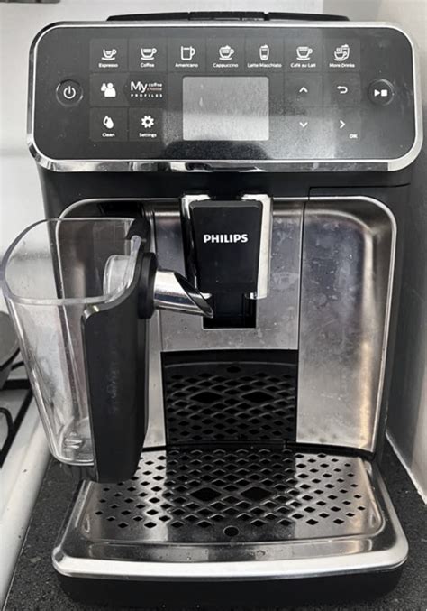 Philips 4300 Vs 5400: Comparing Two Similar-Looking Machines - Berry To Brew