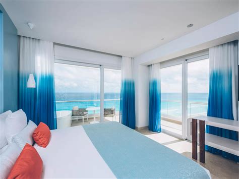 Coral Level Cancún - Book Now With IHG