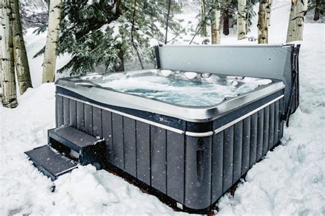 6 Tips for Getting Your Hot Tub Ready for Winter