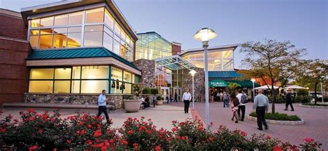 Bridgewater Commons Mall has great shopping & fantastic restaurants ...