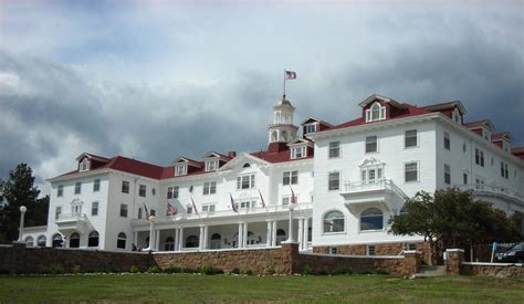 Inside The Real-Life 'Shining' Hotel In Estes Park, Colorado