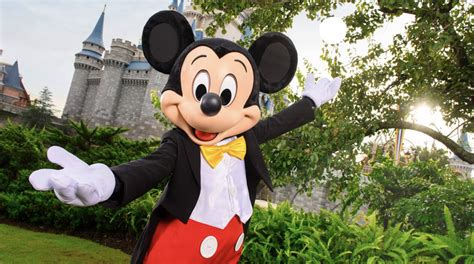 Disney World Announces 2024 Vacation Package Booking Date