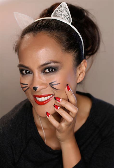 Last-Minute Halloween Costume Idea: MEOW! A Simple, Sassy Kitty Costume ...