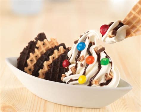 Second Scoop Frozen News: Baskin-Robbins Introduces New Soft Serve Waffle Chip Dippers™ - Think ...