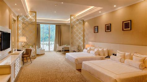 The Golden Crown Hotel, Kandy - 5 Star Luxury Hotel in Sri Lanka