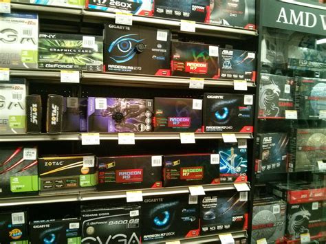 They opened a Microcenter in Brooklyn. (pics) : pcmasterrace