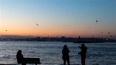 Street, downtown, istanbul, şehir, people on Behance