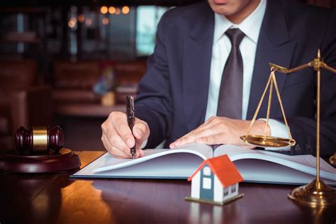 3 Reasons Hiring A Real Estate Lawyer Is A Smart Choice For Homebuyers | My Decorative