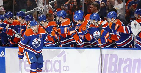 NHL roundup: Connor McDavid, Oilers streak past Knights | Reuters