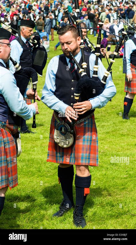 Bagpipe scotland hi-res stock photography and images - Alamy