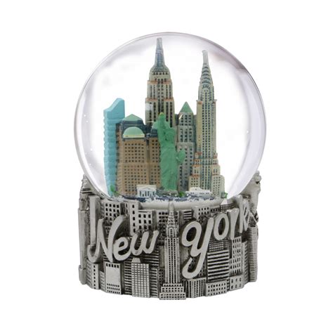 New York City Snow Globe 4.5 Inches