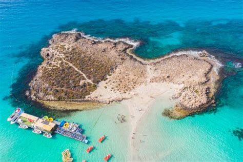 Nissi Beach in Ayia Napa (Cyprus) - How to get there and more info