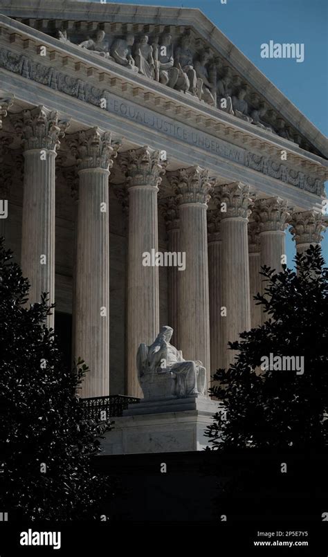 The United States Supreme Court building Stock Photo - Alamy