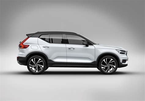 2018 Volvo XC40 T5 AWD Momentum Starting At $35,200 - autoevolution