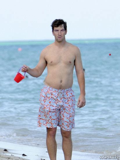 Eli Manning by the Beach : r/photoshopbattles