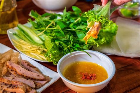 Hẻm Gem: Bún Cá Sứa With a Stock That Tastes Like the Ocean - Saigoneer