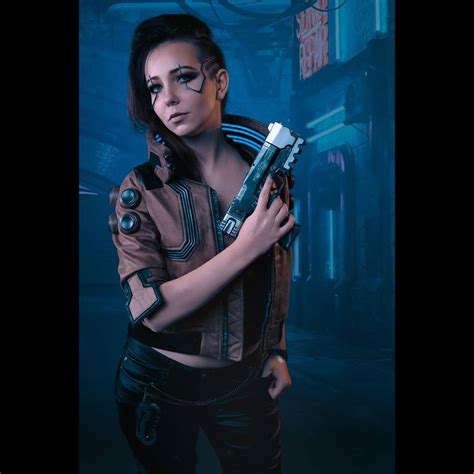 The best cosplay of Cyberpunk 2077 - RESPAWWN