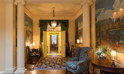 Peek Inside One Of New Orlean's Most Iconic Homes | HuffPost