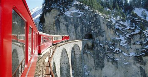 Traveling by train through the Alps [pics] | TouristSpot