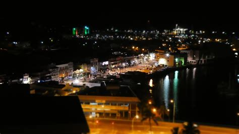 Townsville Nightlife Strip : Townsville