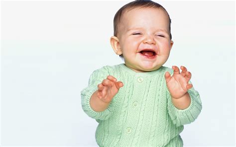 funny and laugh: photos of babies laughing