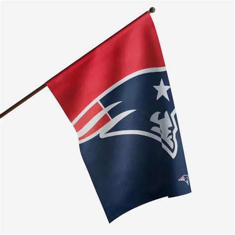 New England Patriots Vertical Flag FOCO.com