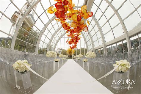 Stunning Wedding at the Stunning Chihuly Garden and Glass | Flora Nova Blog