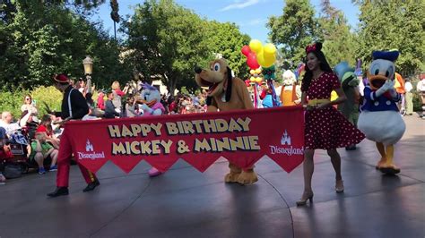 Disneyland - Mickeys 90th Birthday Parade - YouTube