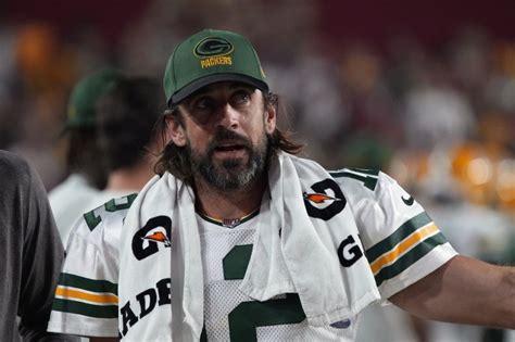 In bizarre interview, Aaron Rodgers confirms he’s unvaccinated against ...