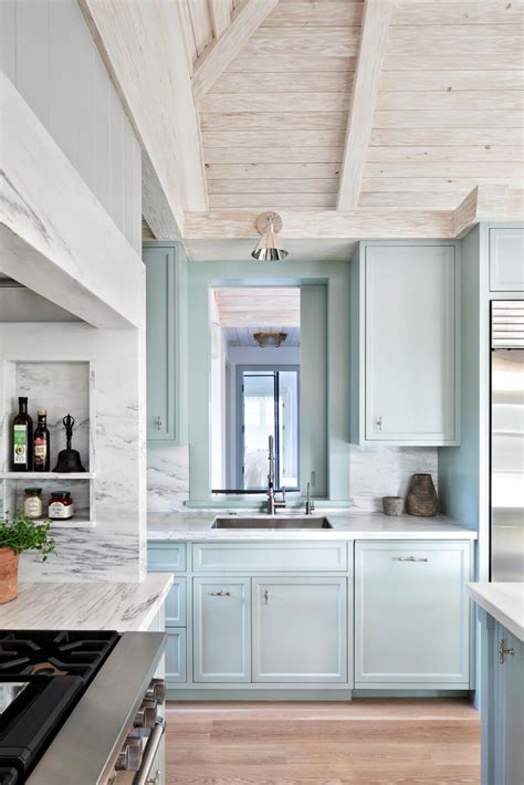 20 Coastal Kitchen Ideas to Bring the Beach to Your Home