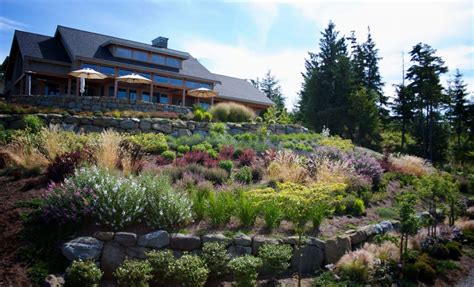 Hillside Landscaping: Great Ideas That Will Transform Your Front Yard