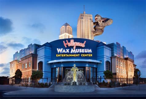 Hollywood Wax Museum Honored by Community Appearance Board