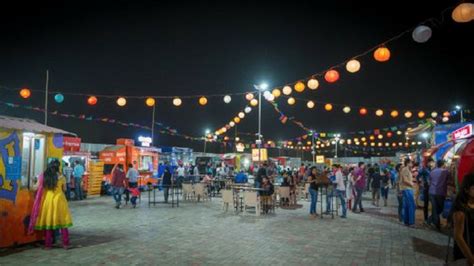 Mini Guide To Different Street Food Places In Ahmedabad - Hungrito