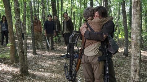 7 Reasons Why It's Time for Carol & Daryl to Get Together on 'The ...