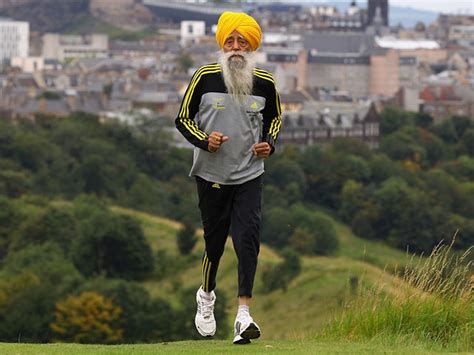 Fauja Singh is 100 Years Old and World’s Oldest Marathon Runner [VIDEO] - TSM Interactive