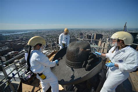 Restoration of William Penn statue on City Hall - Philly