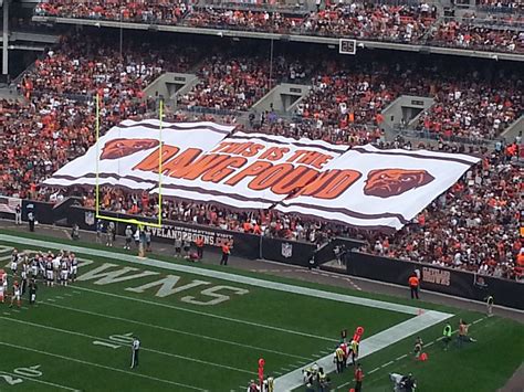 Dawg pound banner from today. : Browns