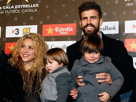 A Walk Through The Maze of Shakira's Roots, Early Start as a Dancer and Her Relationships