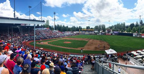 Vancouver Canadians set another attendance record at Nat Bailey Stadium ...